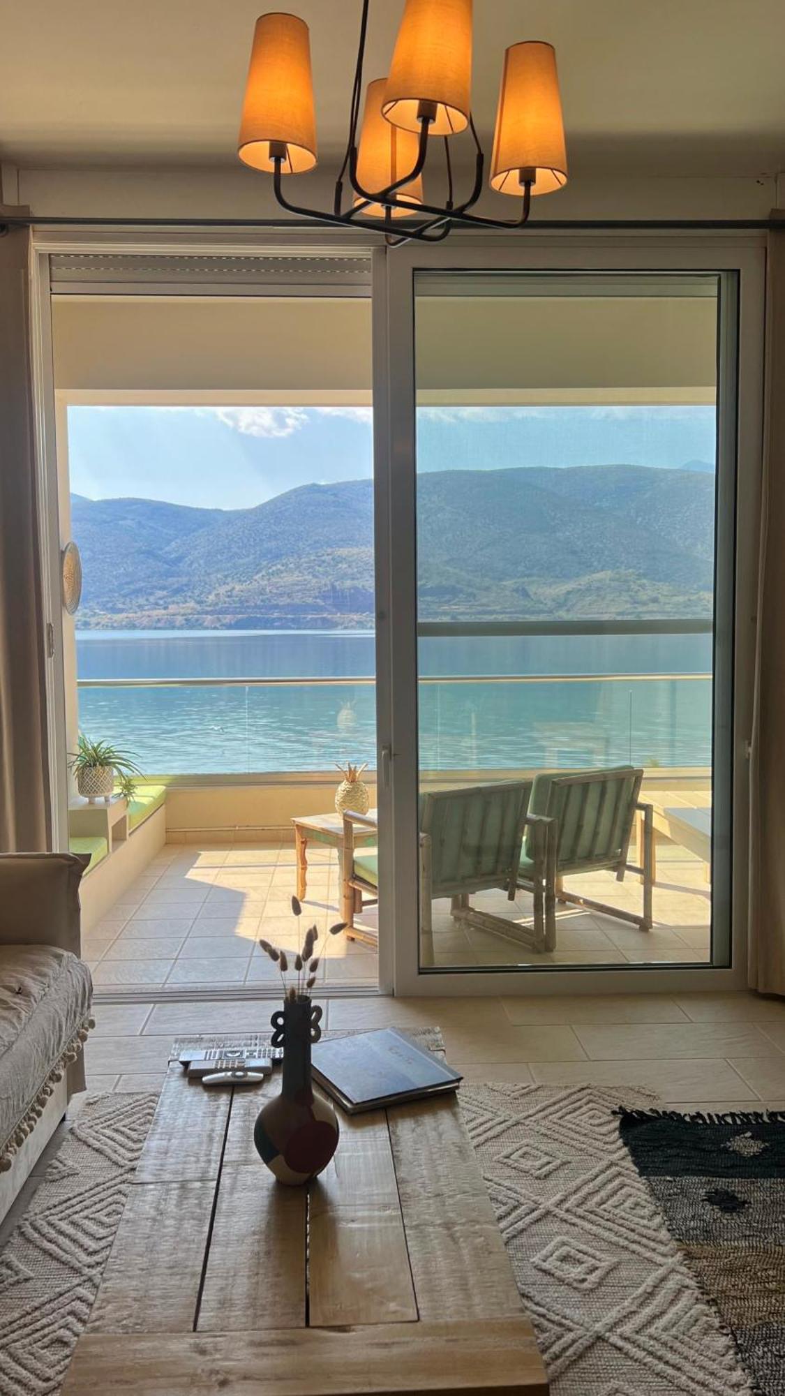Beach House In Itea-Delphi エクステリア 写真