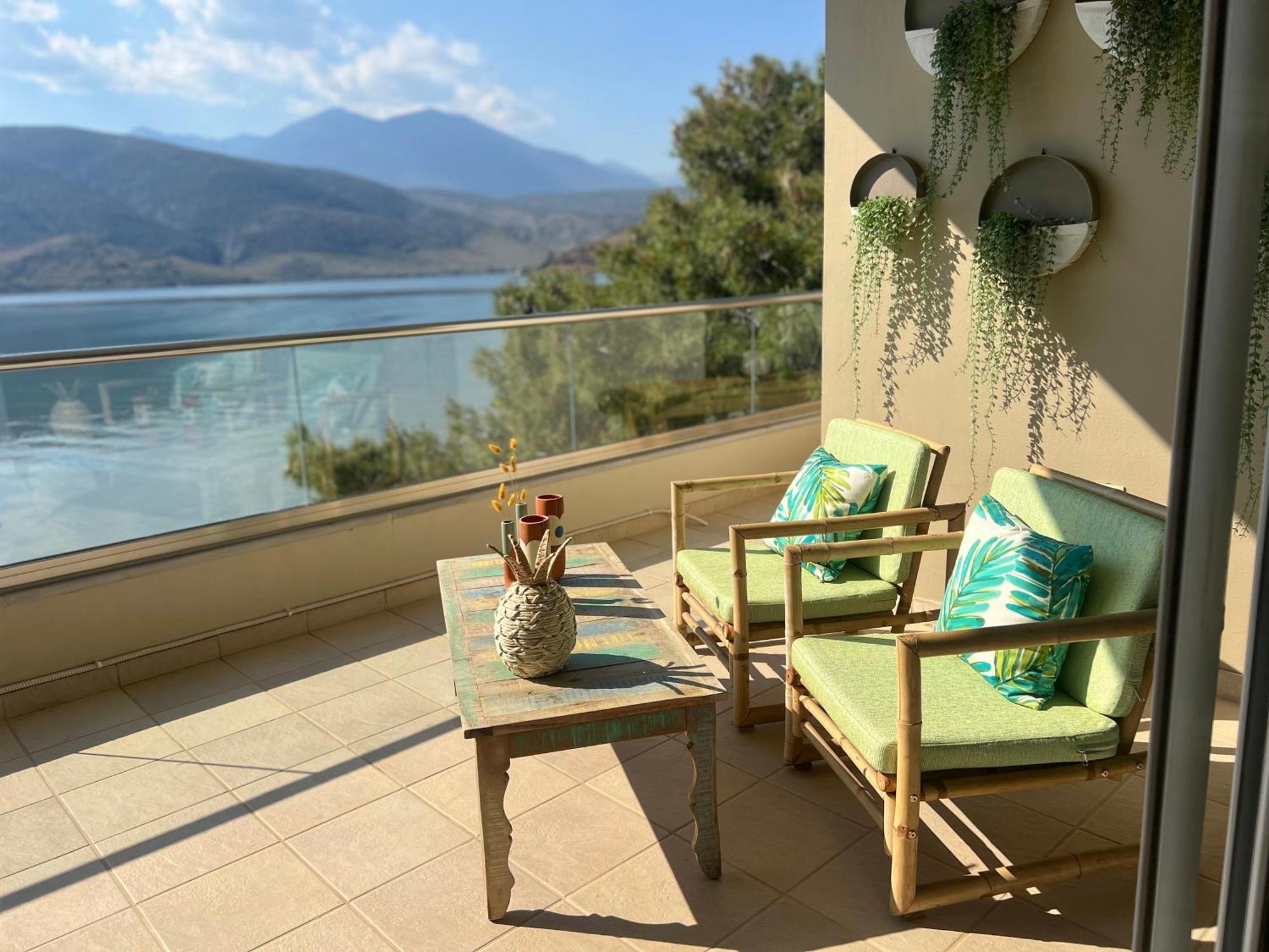 Beach House In Itea-Delphi エクステリア 写真